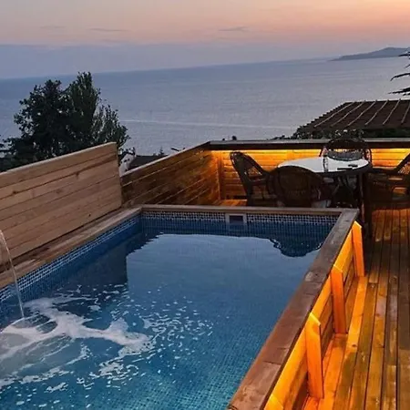 7even By Luxury Group *